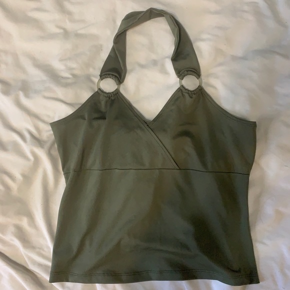 Green « backless » cami - Picture 2 of 5